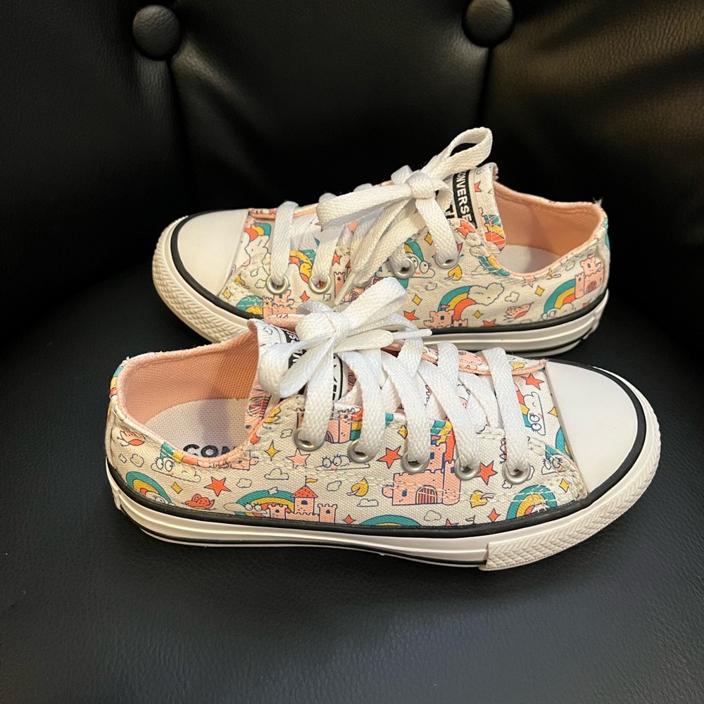 Converse Chuck Taylor All Star Rainbow Castles Toddler Girl size 11
